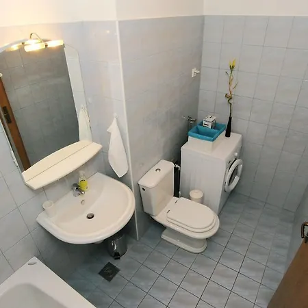 Nena Apartman *